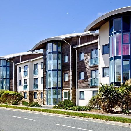 Ocean 1- Sea View Apartment, Fistral Beach Newquay Newquay  Exterior photo